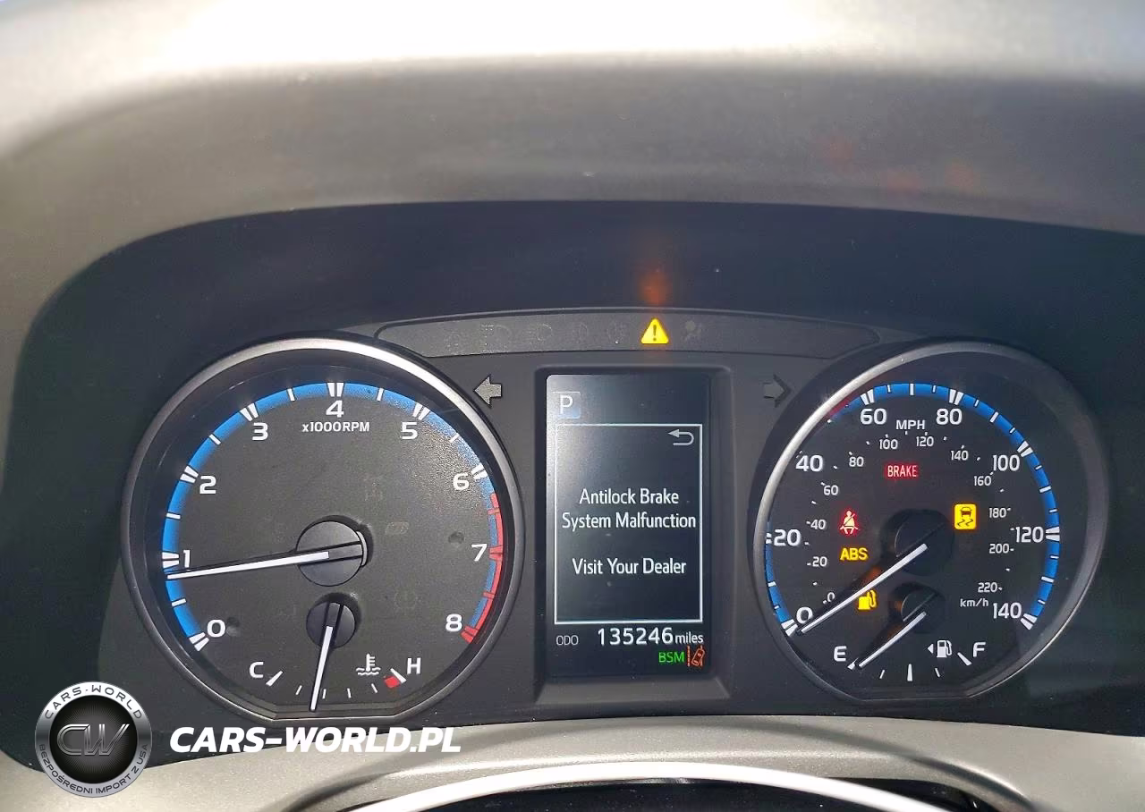 2018 Toyota Rav 4 VIN:2T3RFREV7JW725395 - 9