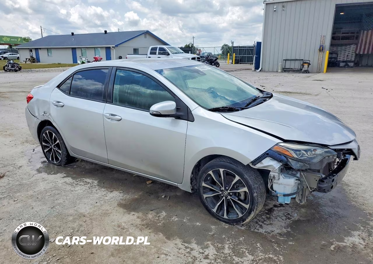 2018 Toyota Corolla Se VIN:5YFBURHEXJP796930 - 4