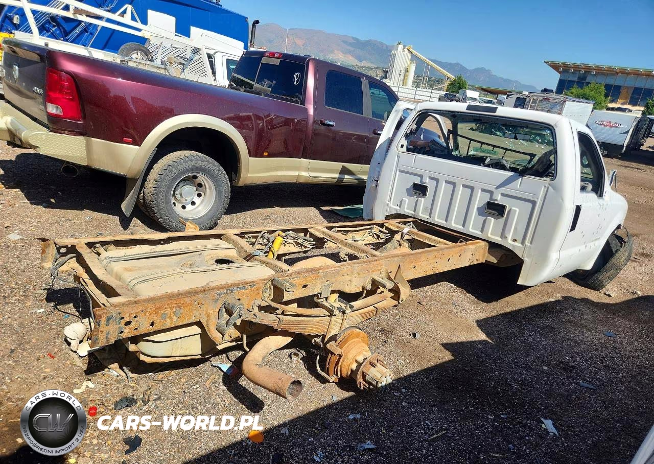 2001 Ford F350 Super Duty VIN:1FDWF36F31EB78717 - 3