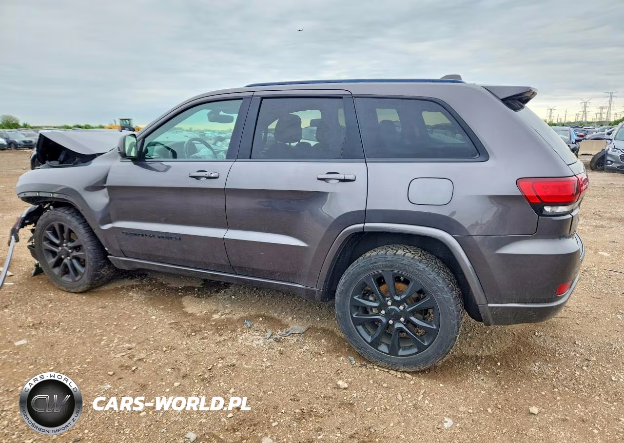 2019 Jeep Grand Cherokee Laredo VIN:1C4RJFAG1KC822925 - 2