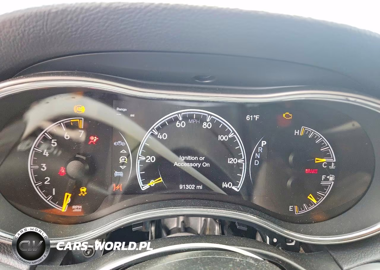 2019 Jeep Grand Cherokee Laredo VIN:1C4RJFAG1KC822925 - 9