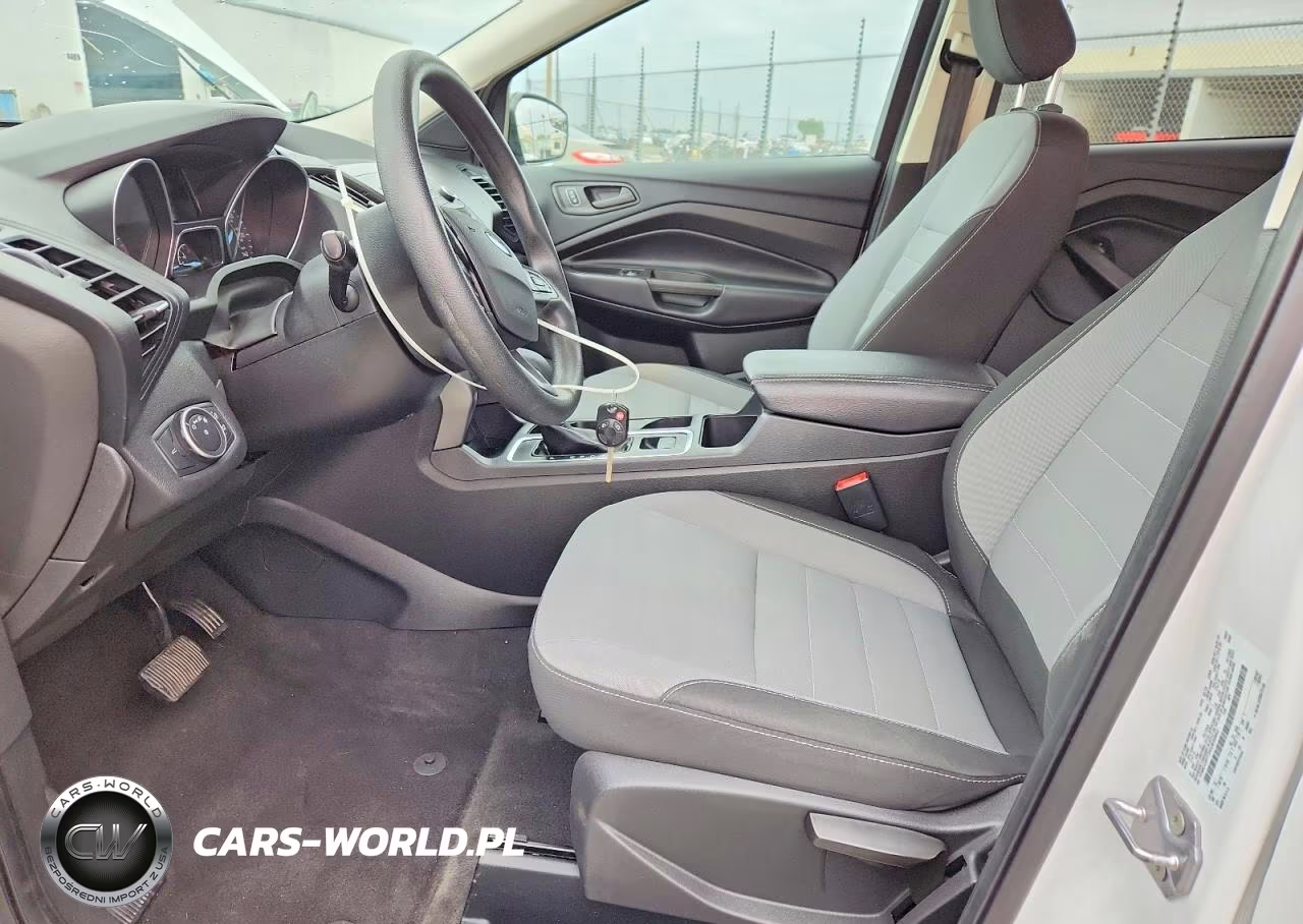 2019 Ford Escape S VIN:1FMCU0F73KUB30853 - 7