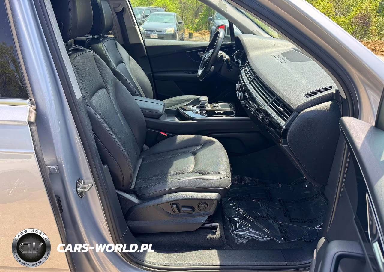 2017 Audi Q7 Premium Plus VIN:WA1LAAF78HD004851 - 5