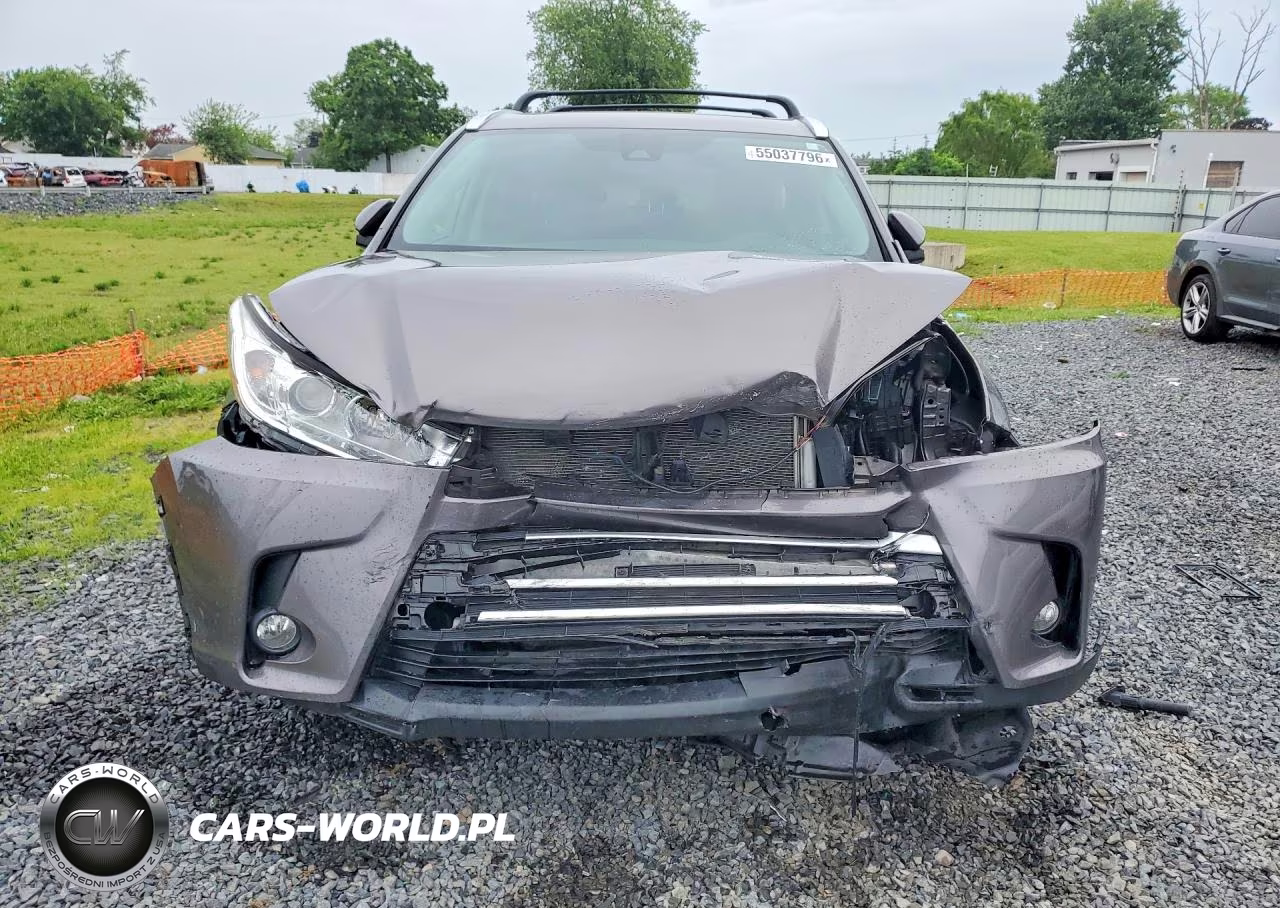 2018 Toyota Highlander Xle VIN:5TDJZRFH8JS554641 - 5