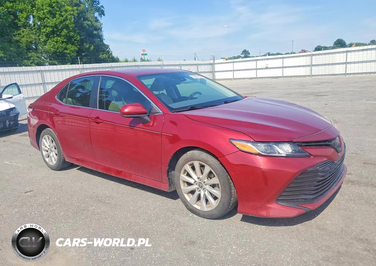 2020 Toyota Camry Le VIN:4T1C11AK2LU998919 - 4