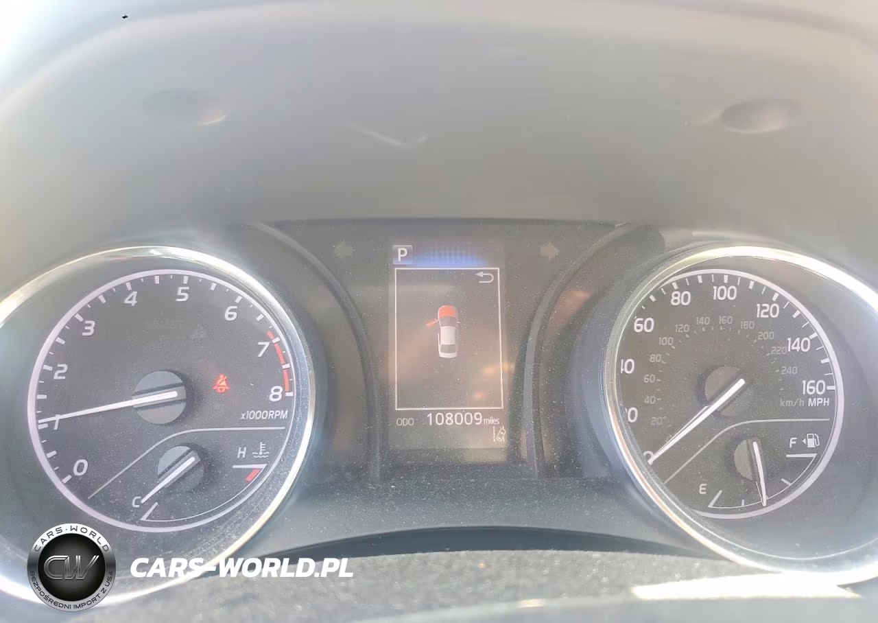 2020 Toyota Camry Le VIN:4T1C11AK2LU998919 - 9