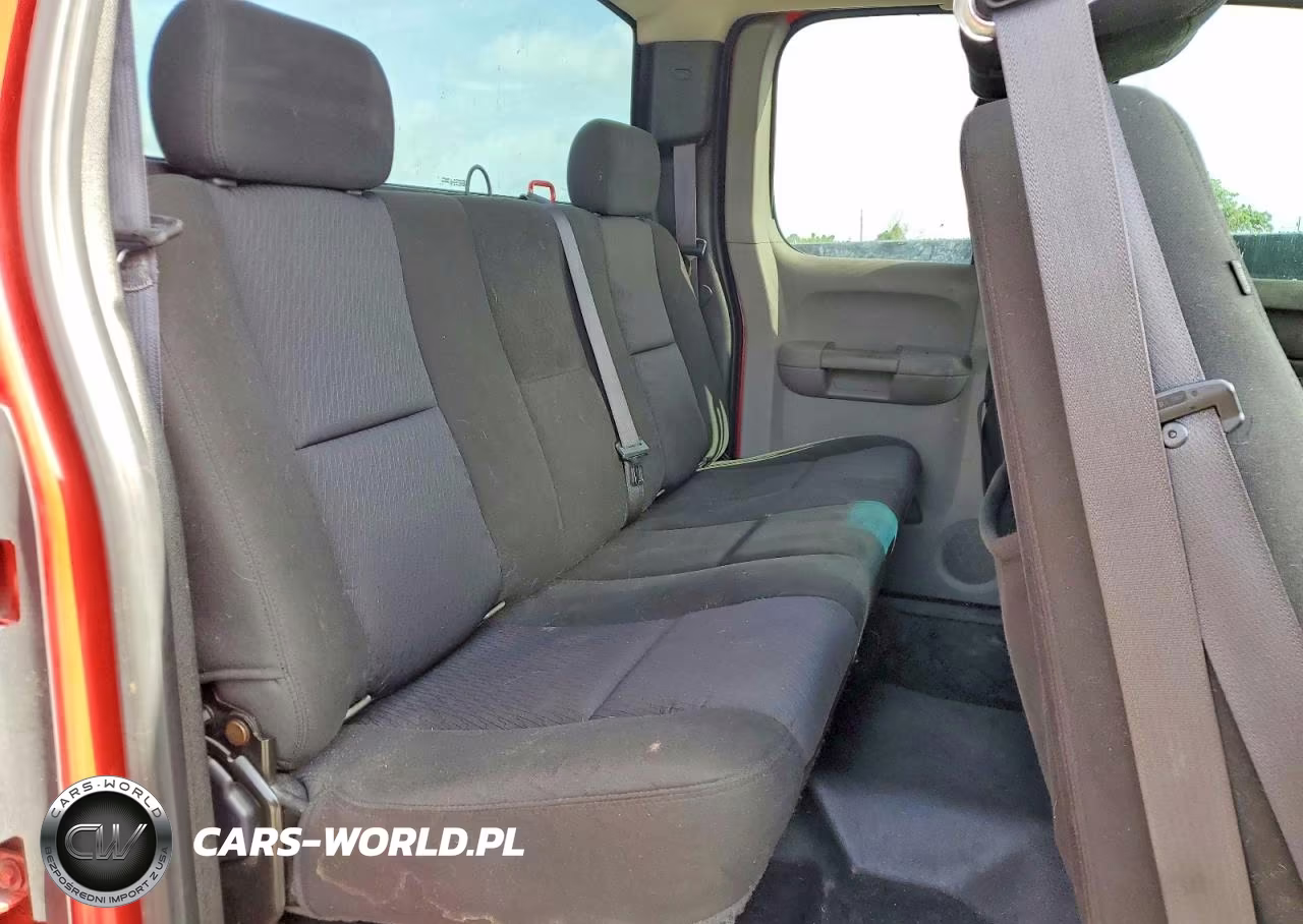 2011 Chevrolet Silverado K1500 VIN:1GCRKPEA2BZ156289 - 10