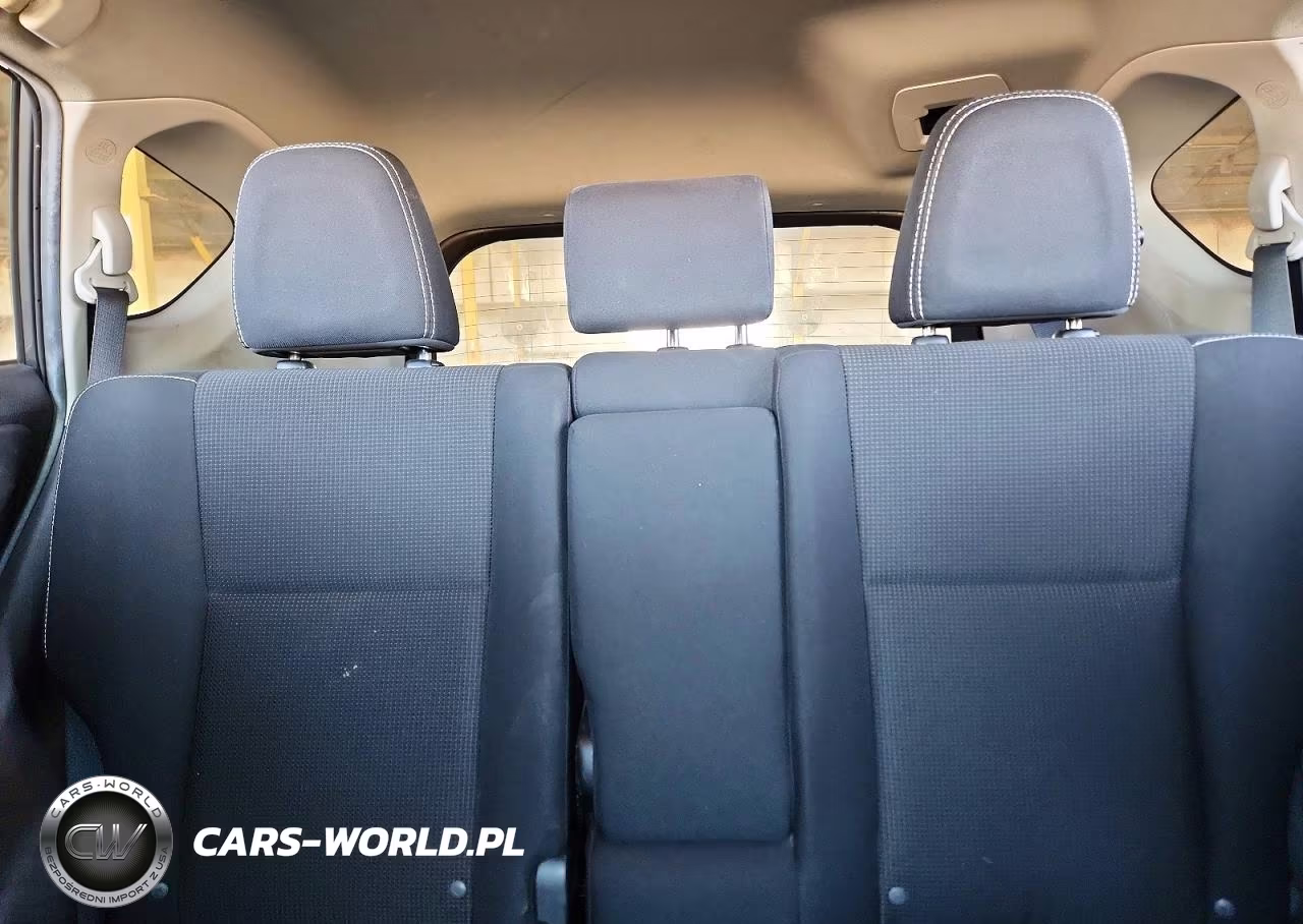 2017 Toyota Rav4 Xle VIN:2T3RFREV2HW560253 - 10