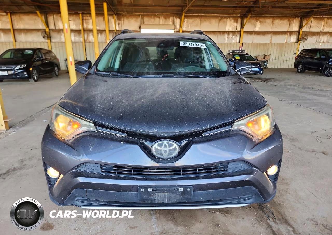 2017 Toyota Rav4 Xle VIN:2T3RFREV2HW560253 - 5