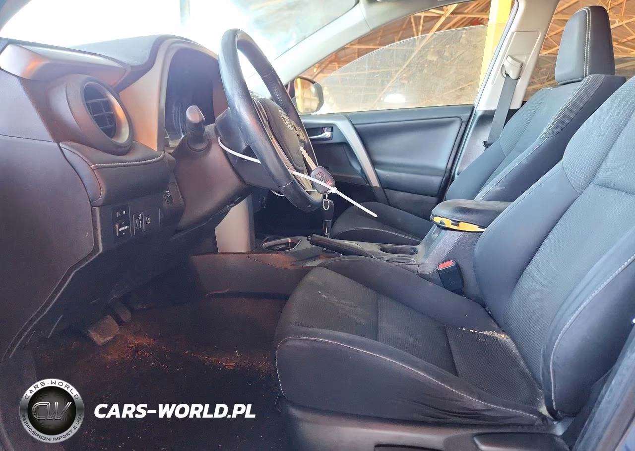 2017 Toyota Rav4 Xle VIN:2T3RFREV2HW560253 - 7