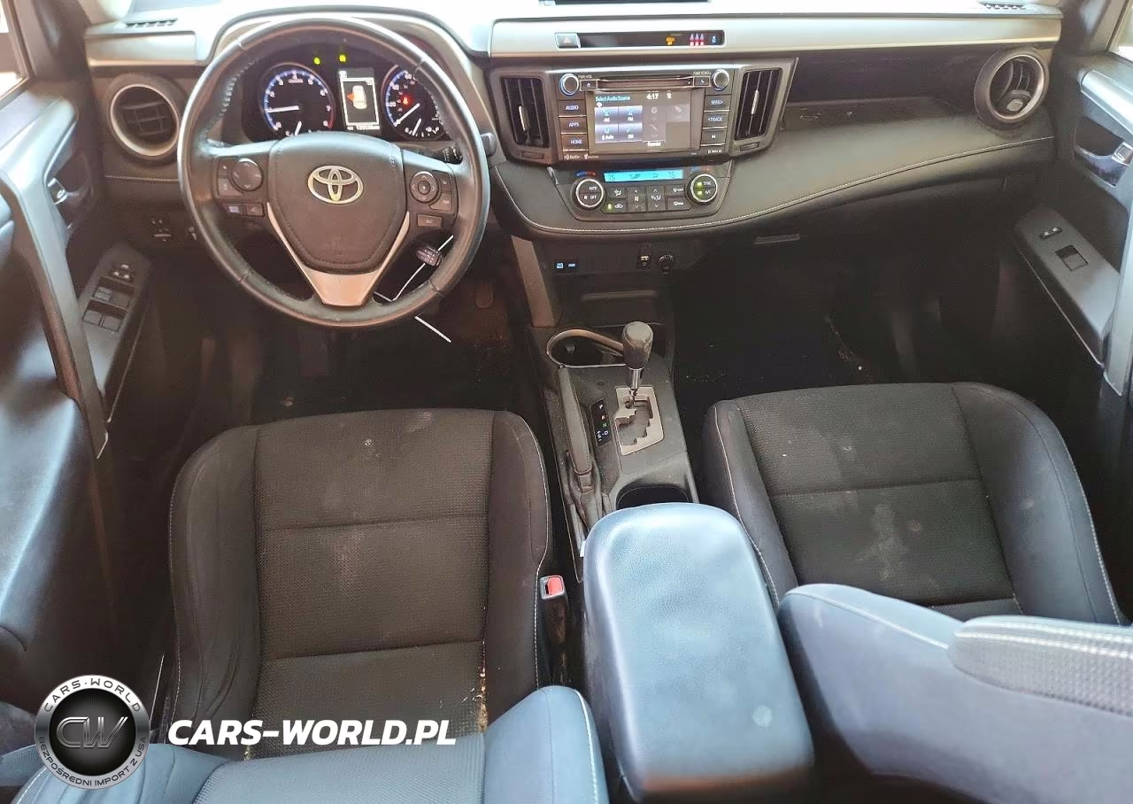 2017 Toyota Rav4 Xle VIN:2T3RFREV2HW560253 - 8