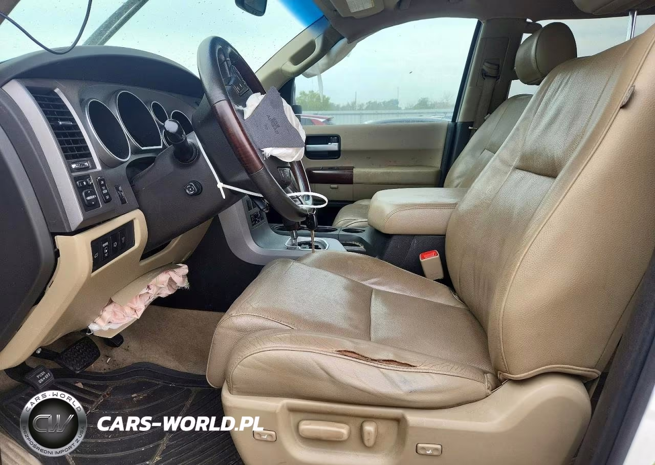 2011 Toyota Sequoia Platinum VIN:5TDDW5G18BS043724 - 7