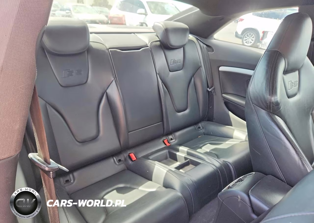 2011 Audi S5 Premium Plus VIN:WAUCVAFR8BA066722 - 10