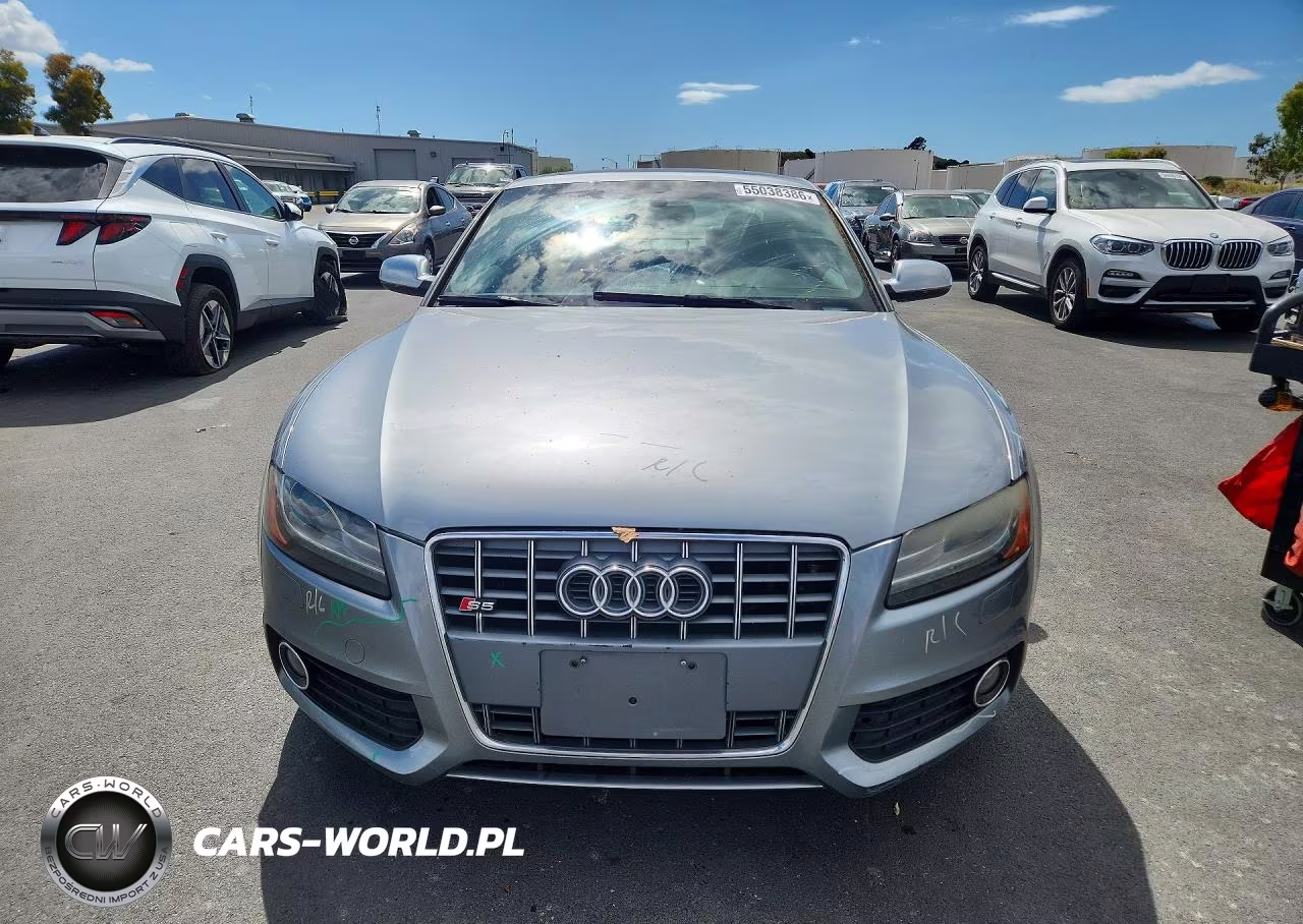 2011 Audi S5 Premium Plus VIN:WAUCVAFR8BA066722 - 5