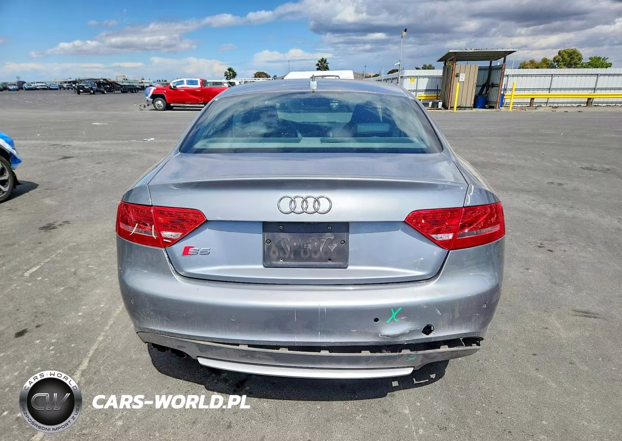 2011 Audi S5 Premium Plus VIN:WAUCVAFR8BA066722 - 6