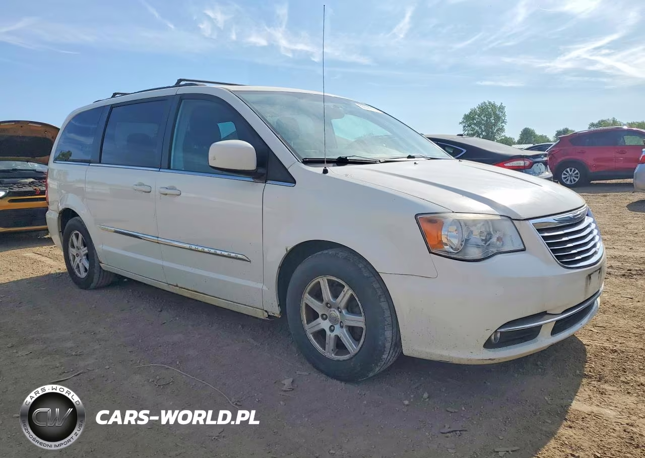 2013 Chrysler Town & Country Touring VIN:2C4RC1BG8DR638135 - 4