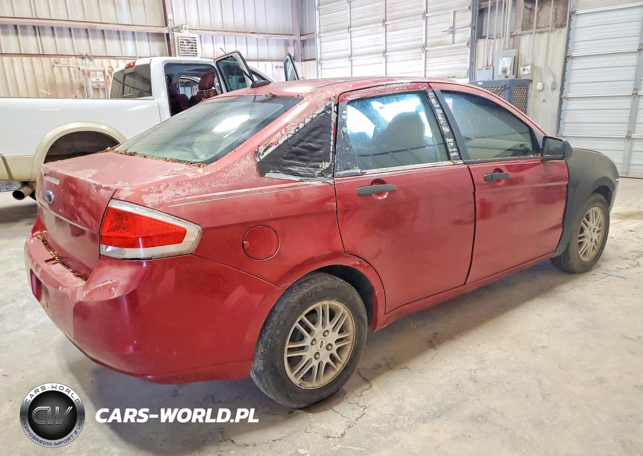 2007 Ford Focus VIN:1FAHP3FN3AW161014 - 3