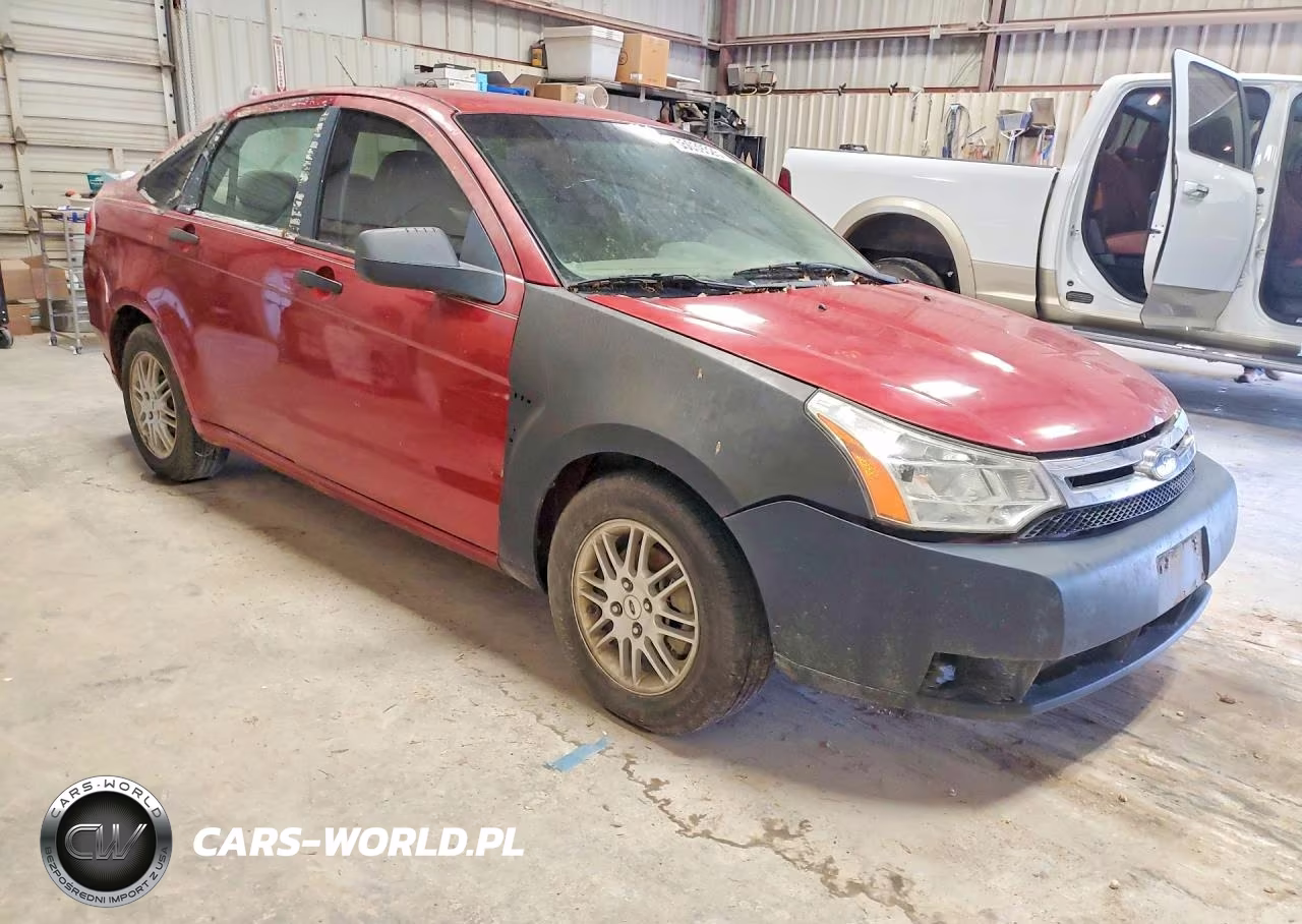 2007 Ford Focus VIN:1FAHP3FN3AW161014 - 4