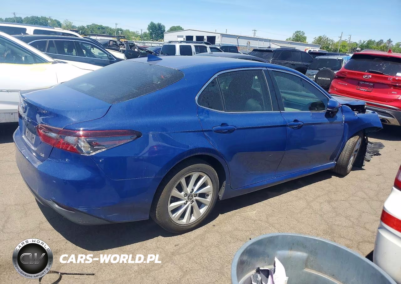 2023 Toyota Camry Le VIN:4T1C11AK4PU111388 - 3