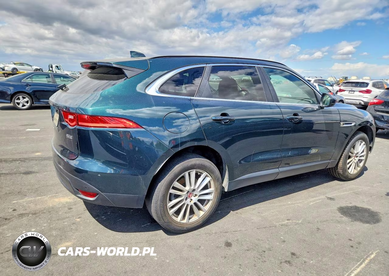 2017 Jaguar F-Pace Prestige VIN:SADCK2BN5HA099727 - 3