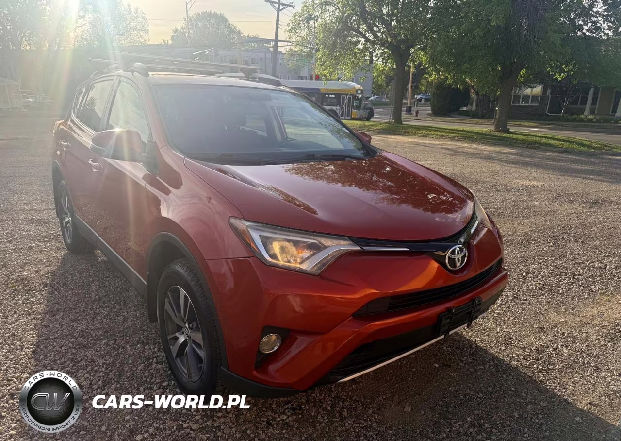 2016 Toyota Rav4 Xle – zdjęcie 1 z 11