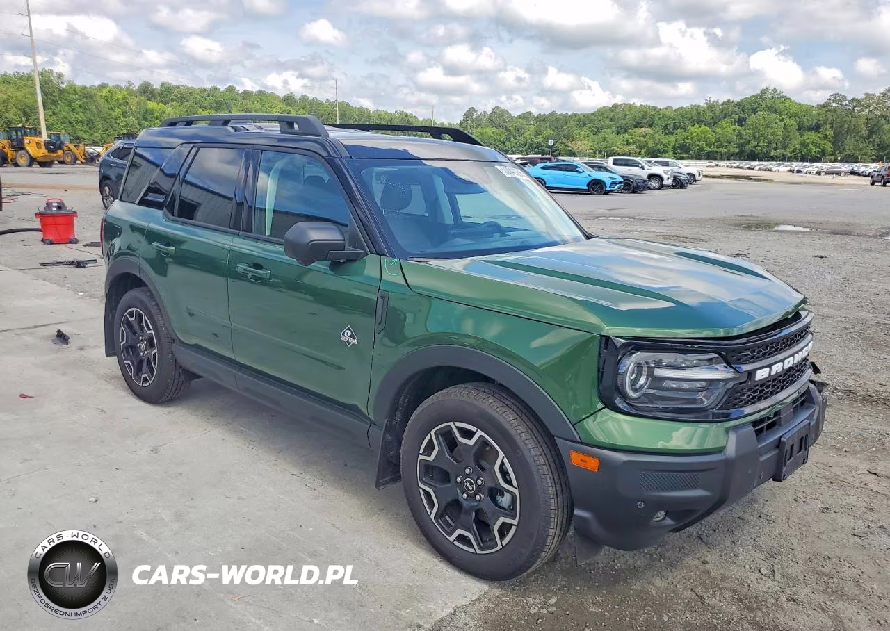 2025 Ford Bronco Sport Outer Banks VIN:3FMCR9CN0SRE31886 - 4