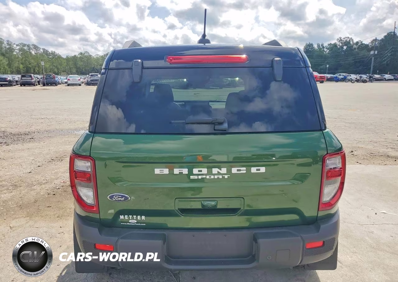 2025 Ford Bronco Sport Outer Banks VIN:3FMCR9CN0SRE31886 - 6