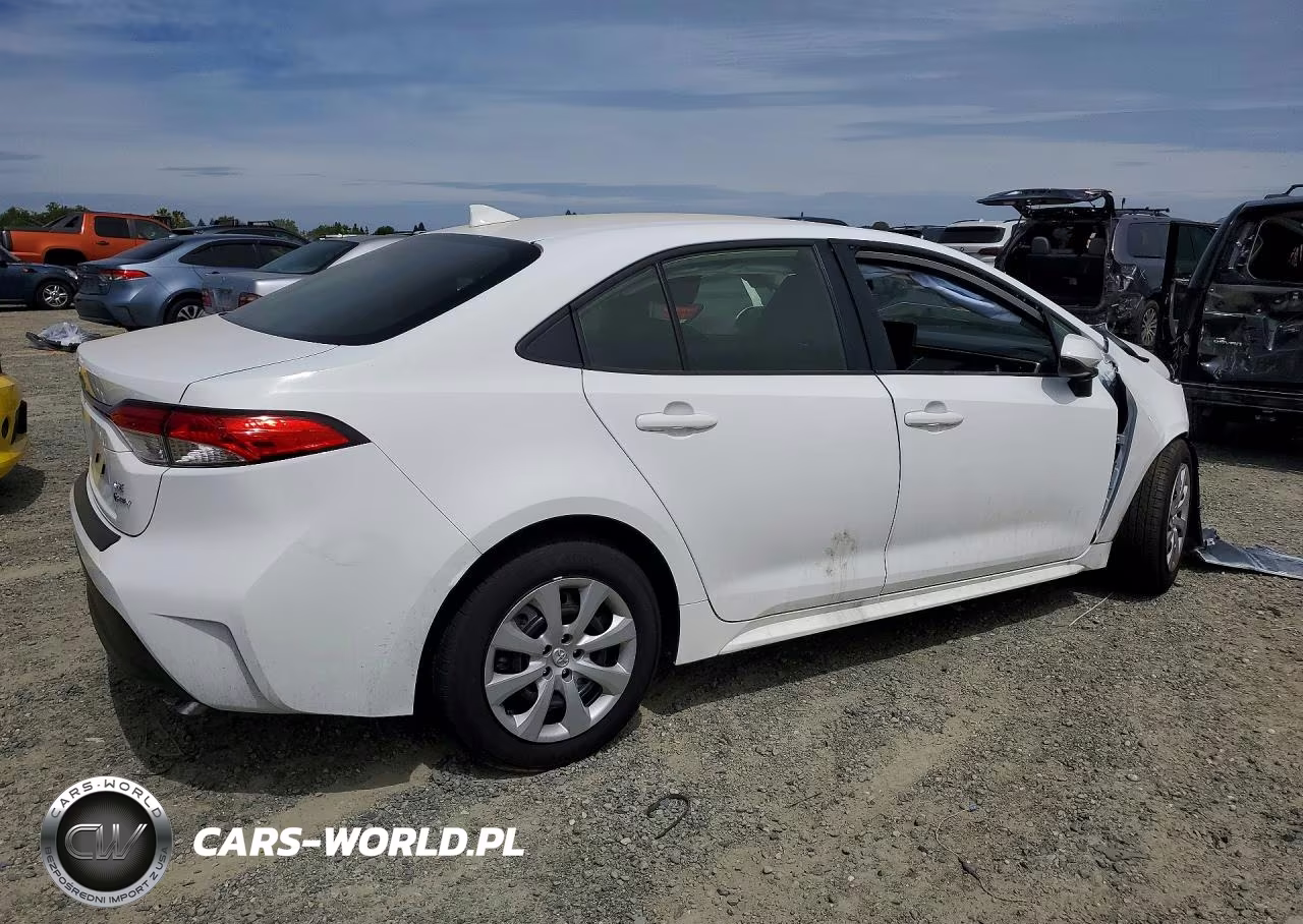 2026 Toyota Corolla Hybrid Hybrid Le VIN:JTDBCMFE4T3146897 - 3