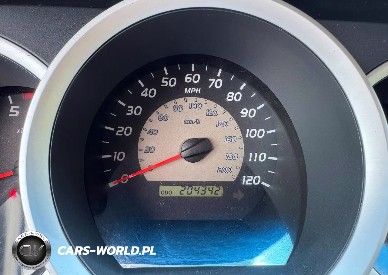 2011 Toyota Tacoma Double Cab VIN:3TMLU4EN8BM060850 - 8