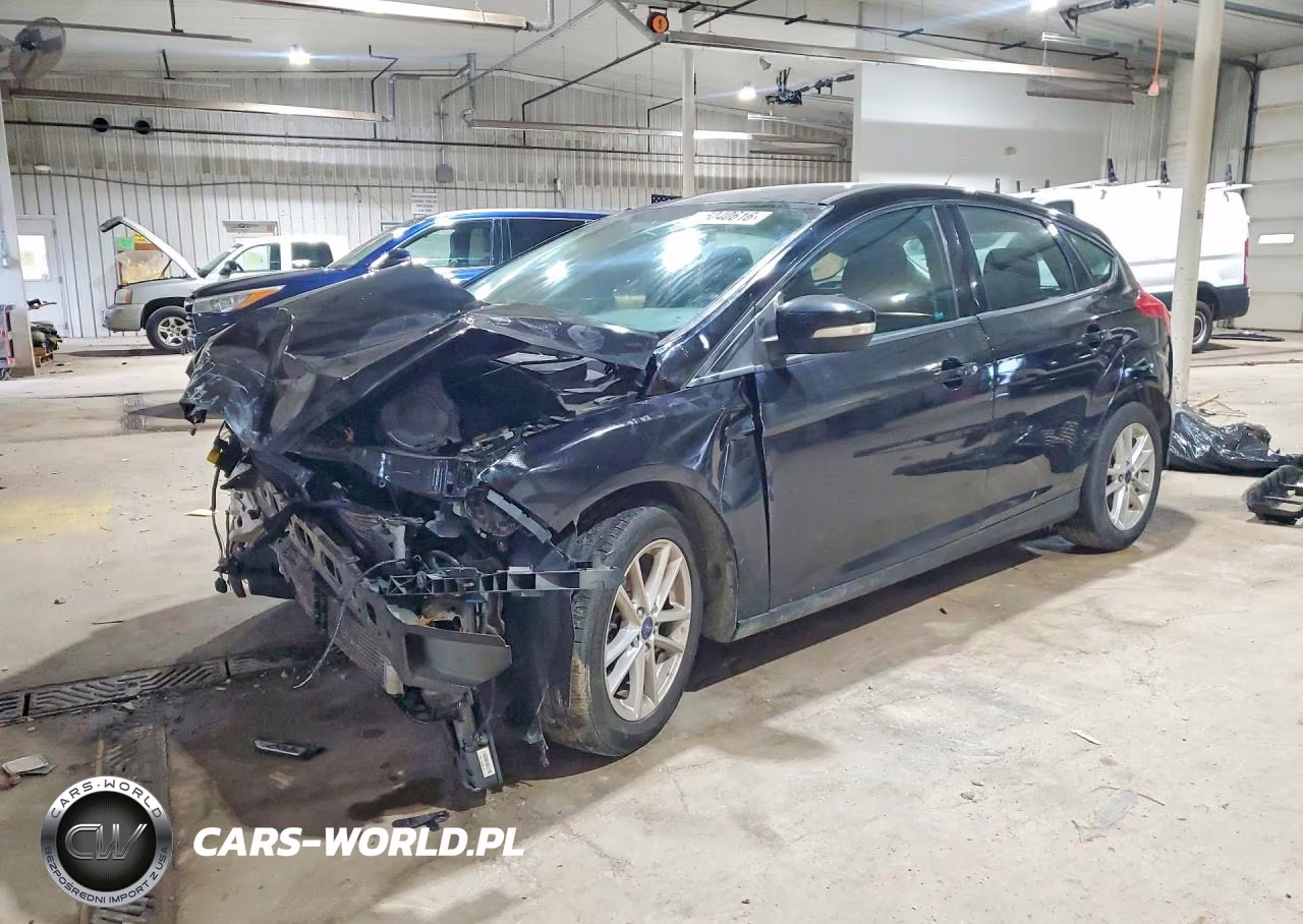 2016 Ford Focus Se VIN:1FADP3K2XGL285785 - 1