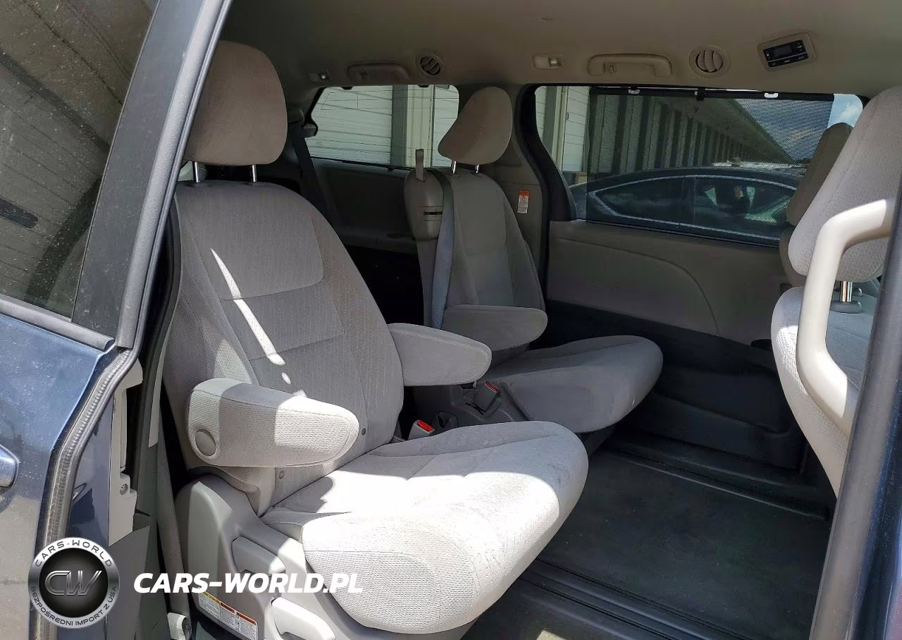 2017 Toyota Sienna Le VIN:5TDKZ3DC7HS767356 - 11