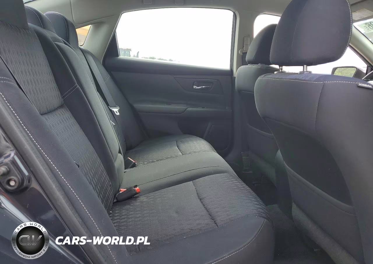 2018 Nissan Altima 2.5 S VIN:1N4AL3AP0JC233021 - 10