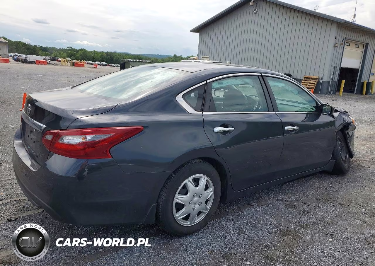 2018 Nissan Altima 2.5 S VIN:1N4AL3AP0JC233021 - 3