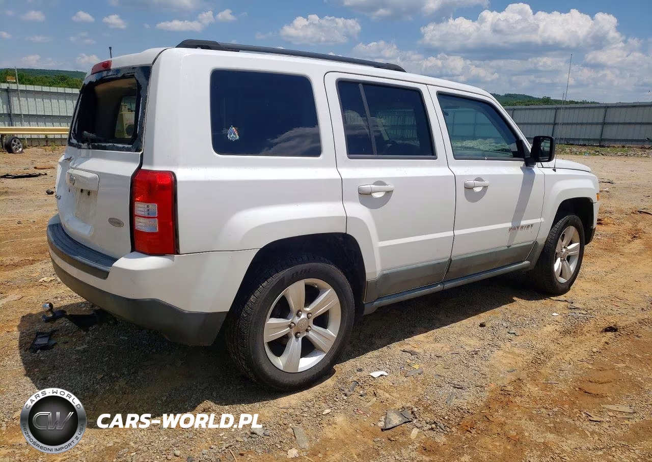 2011 Jeep Patriot Sport VIN:1J4NF1GB6BD274679 - 3