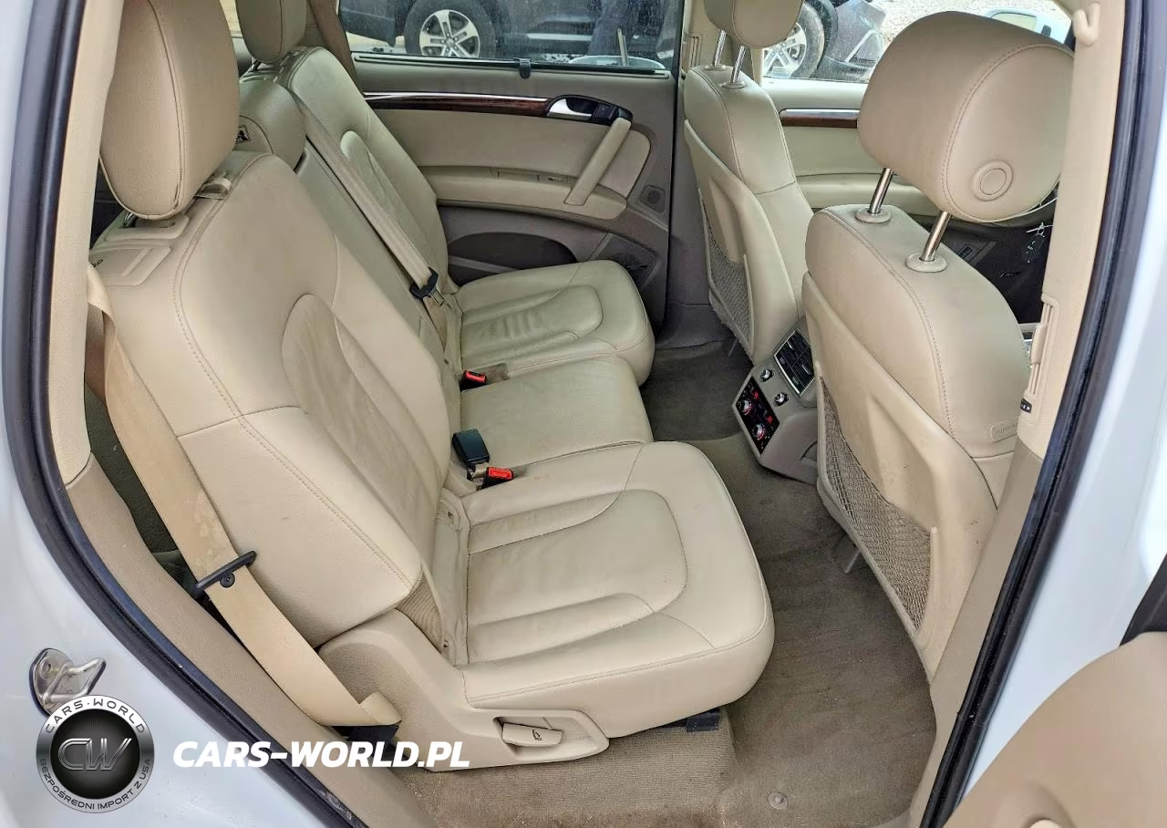 2013 Audi Q7 Premium Plus VIN:WA1LMAFE4DD005298 - 10