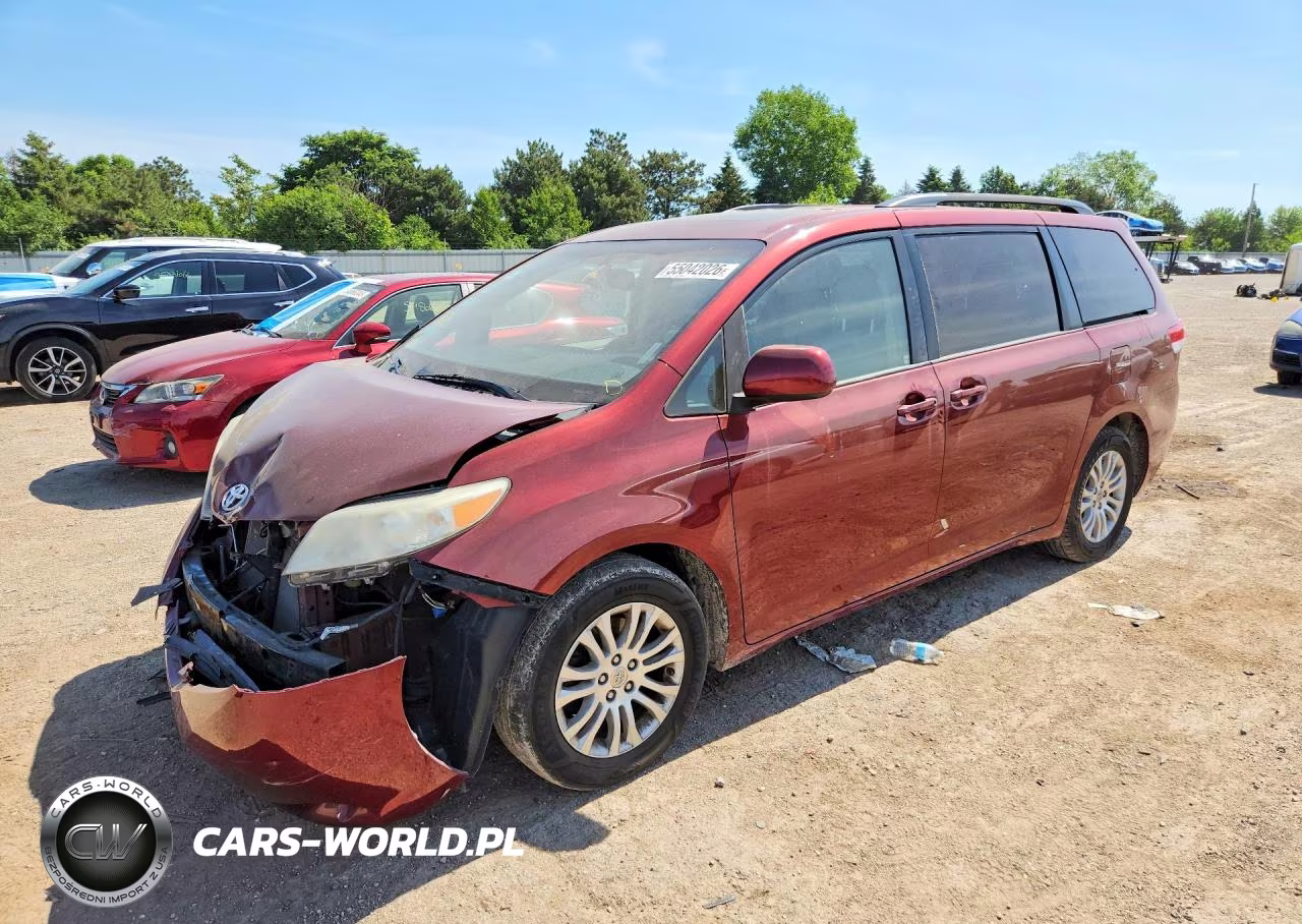 2014 Toyota Sienna Xle 8-Passenger
