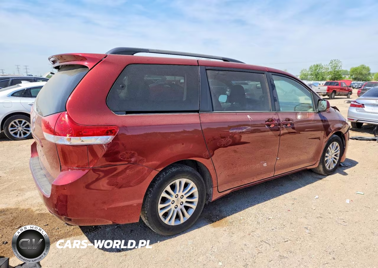 2014 Toyota Sienna Xle 8-Passenger VIN:5TDYK3DC6ES526494 - 3