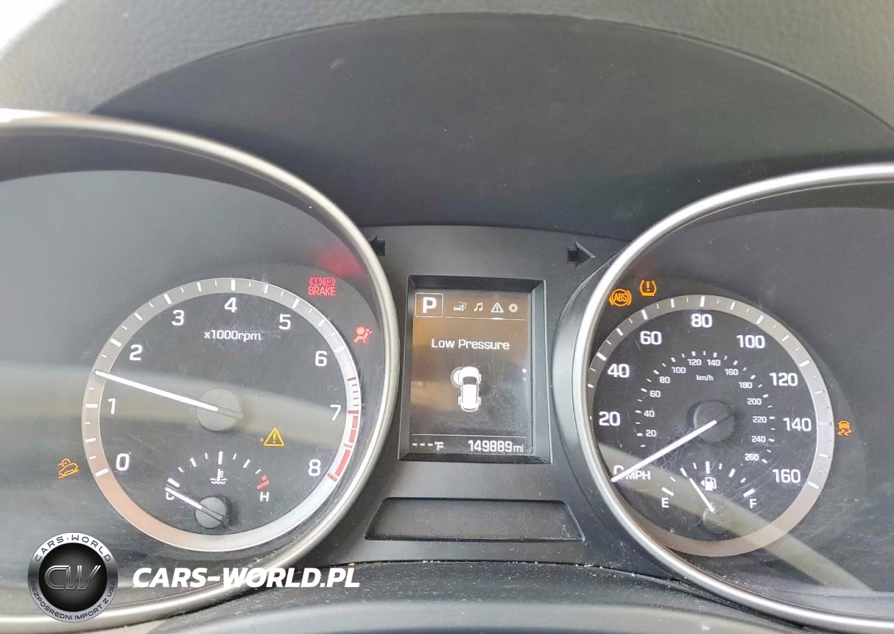 2018 Hyundai Santa Fe Se VIN:KM8SM4HF2JU260564 - 9