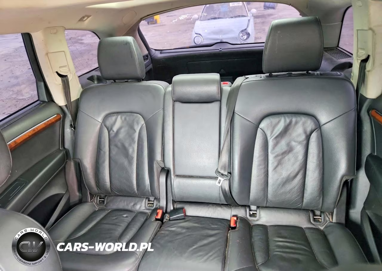 2013 Audi Q7 Premium Plus VIN:WA1LGAFE3DD002917 - 10