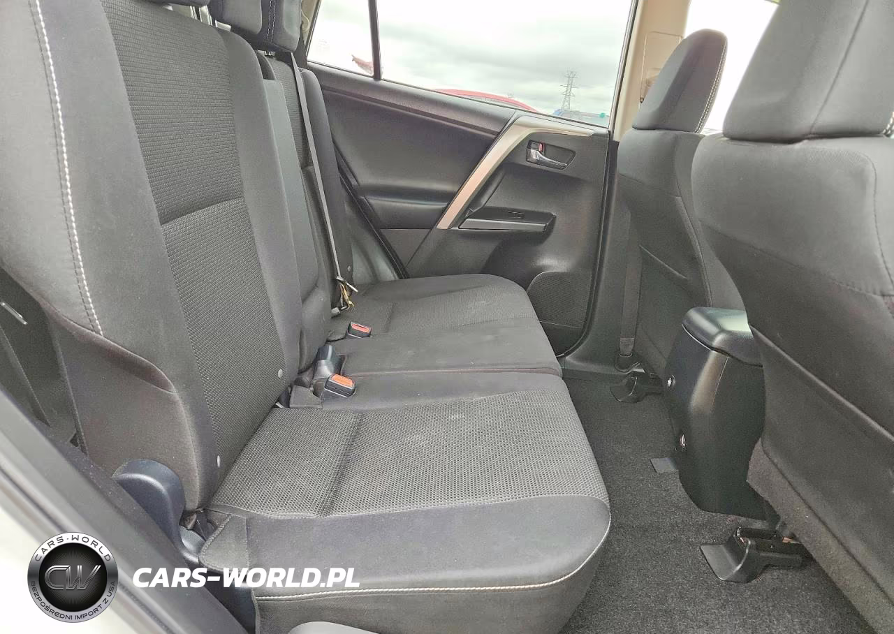 2018 Toyota Rav4 Xle VIN:JTMWFREV2JJ170437 - 11
