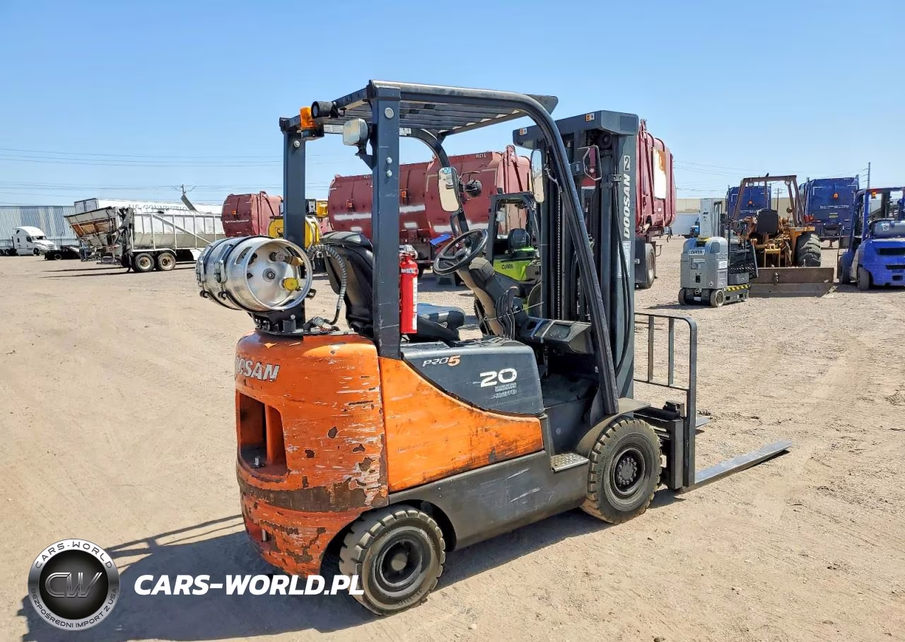 2015 Doosan Forklift VIN:FGA07179000822 - 4