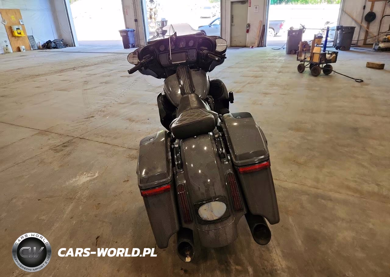 2018 Harley-Davidson Flhxse Cvo Street Glide VIN:1HD1PXL19JB959396 - 4