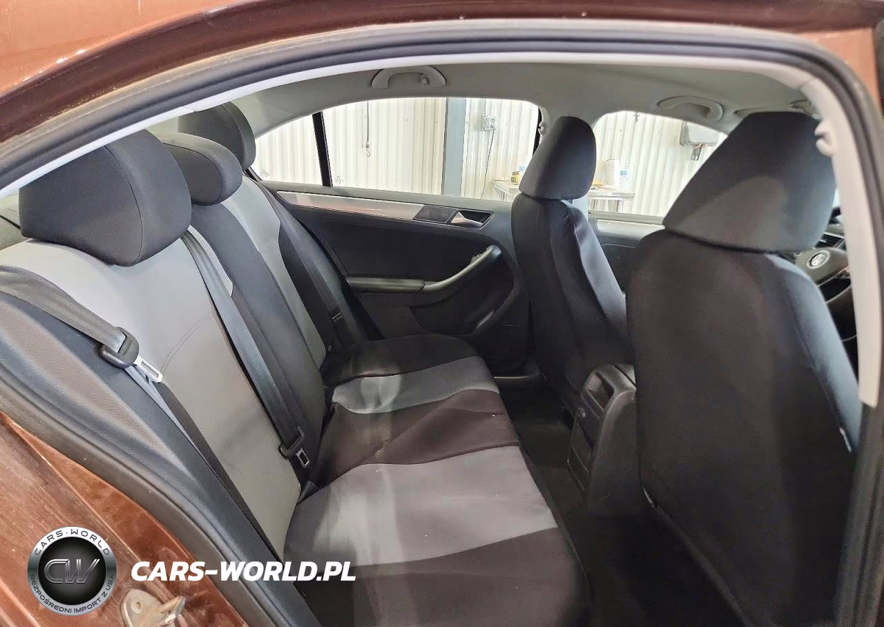 2017 Volkswagen Jetta S VIN:3VW2B7AJXHM409308 - 10