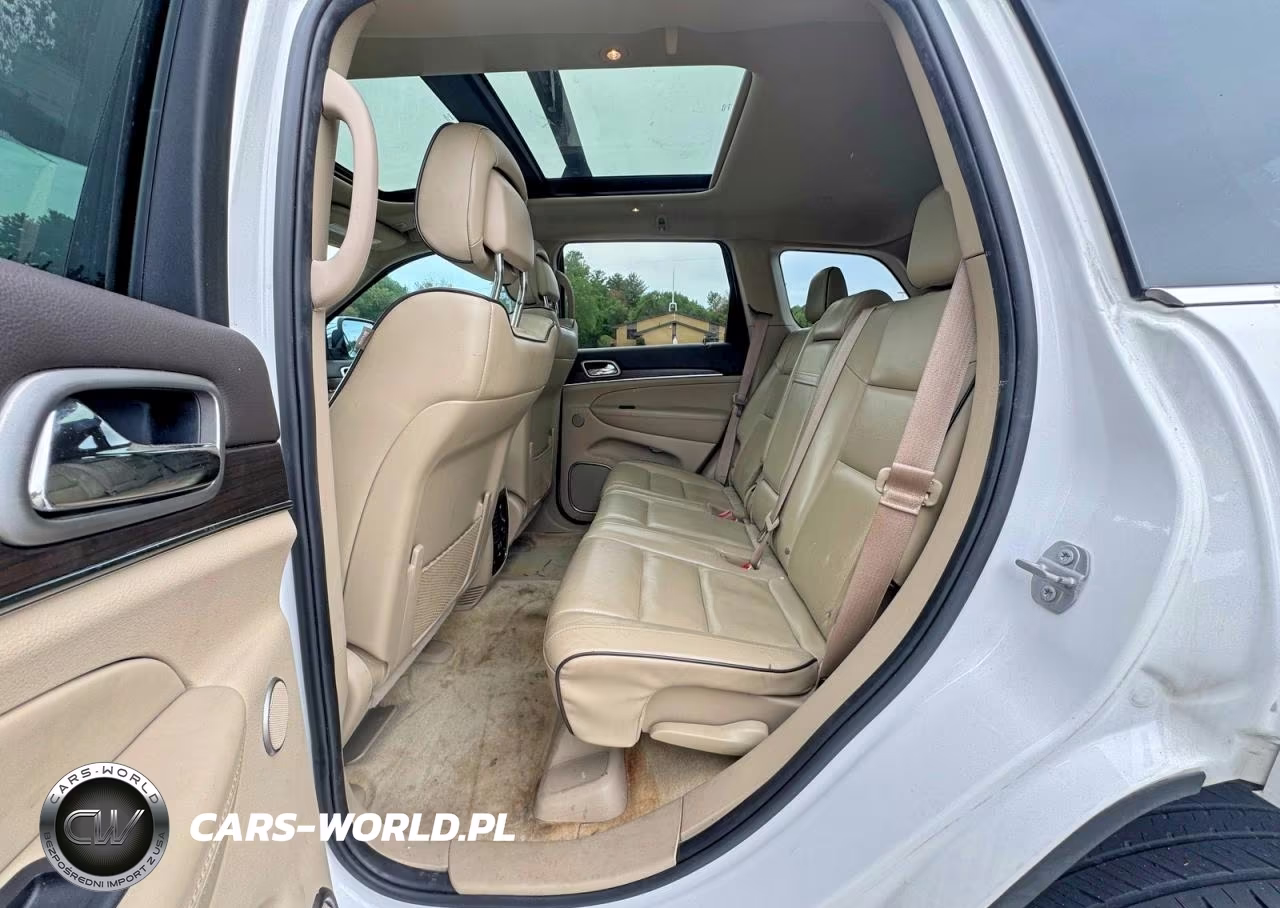 2018 Jeep Grand Cherokee Overland VIN:1C4RJFCT6JC104487 - 12