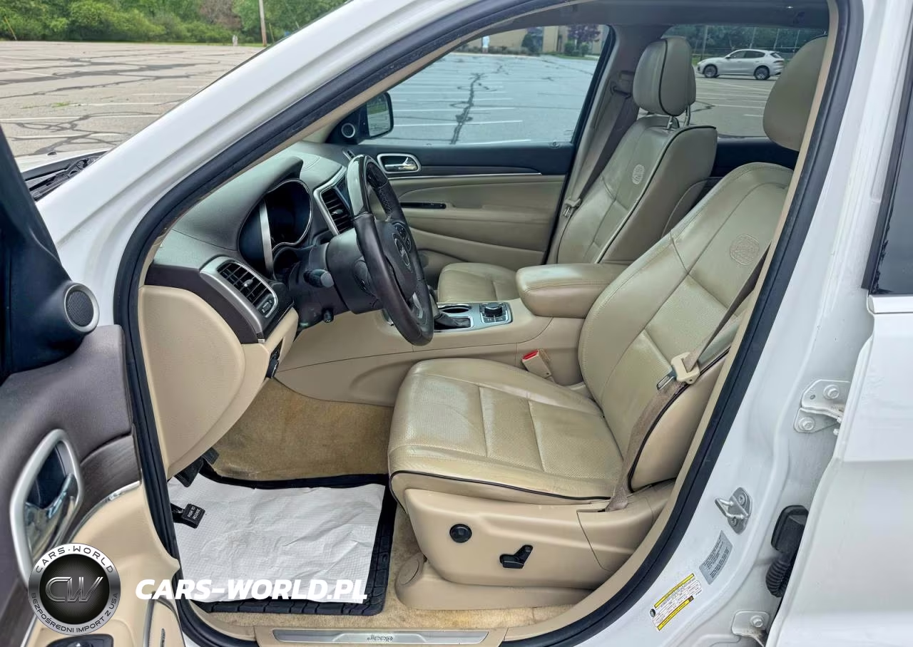 2018 Jeep Grand Cherokee Overland VIN:1C4RJFCT6JC104487 - 13