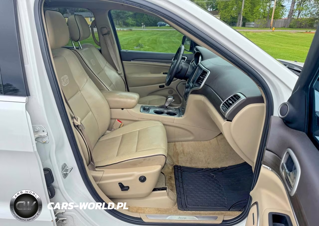 2018 Jeep Grand Cherokee Overland VIN:1C4RJFCT6JC104487 - 5