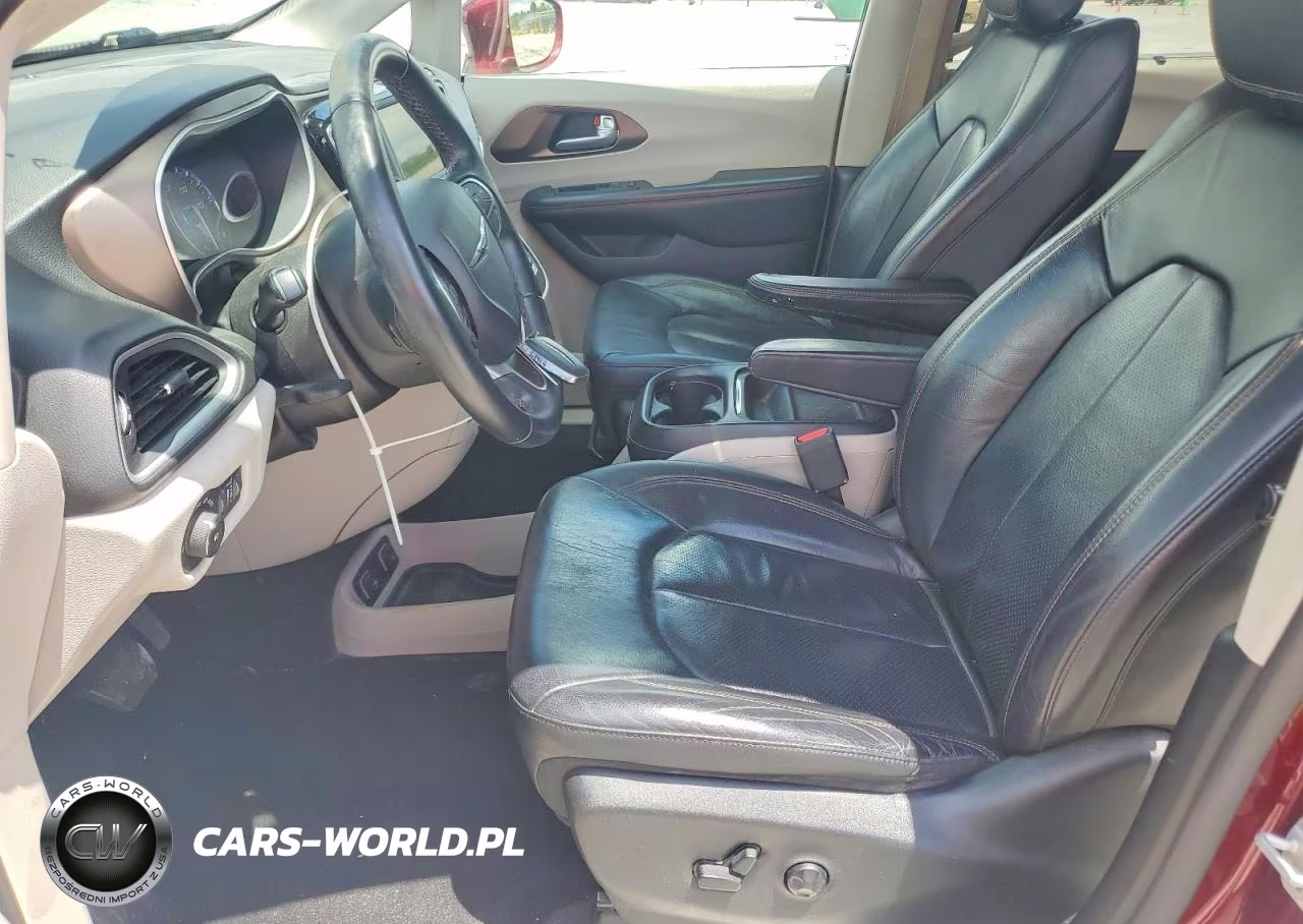 2018 Chrysler Pacifica Touring L VIN:2C4RC1BG5JR237508 - 7