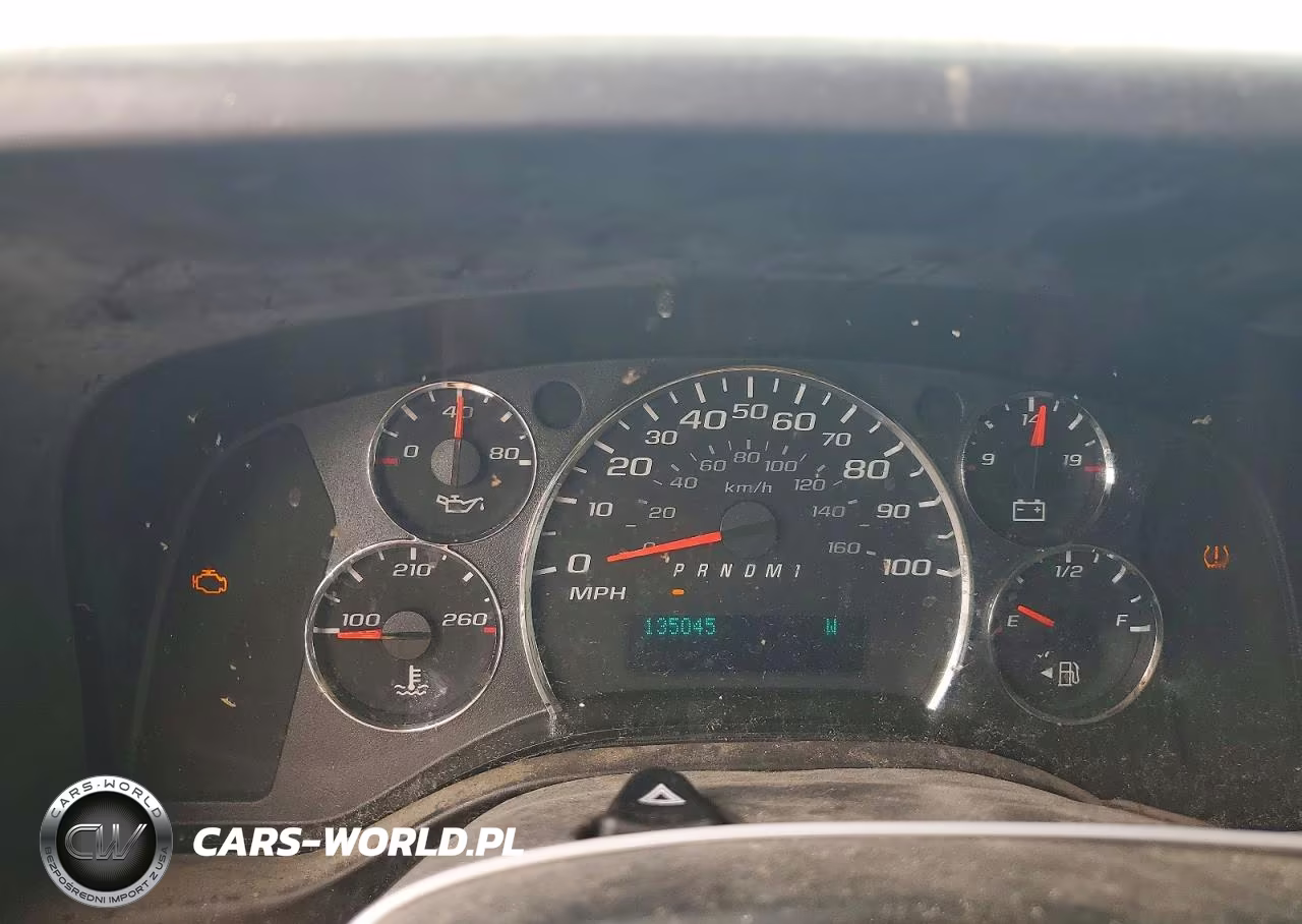 2011 Chevrolet Express G2500 VIN:1GCWGGFA0B1130579 - 9
