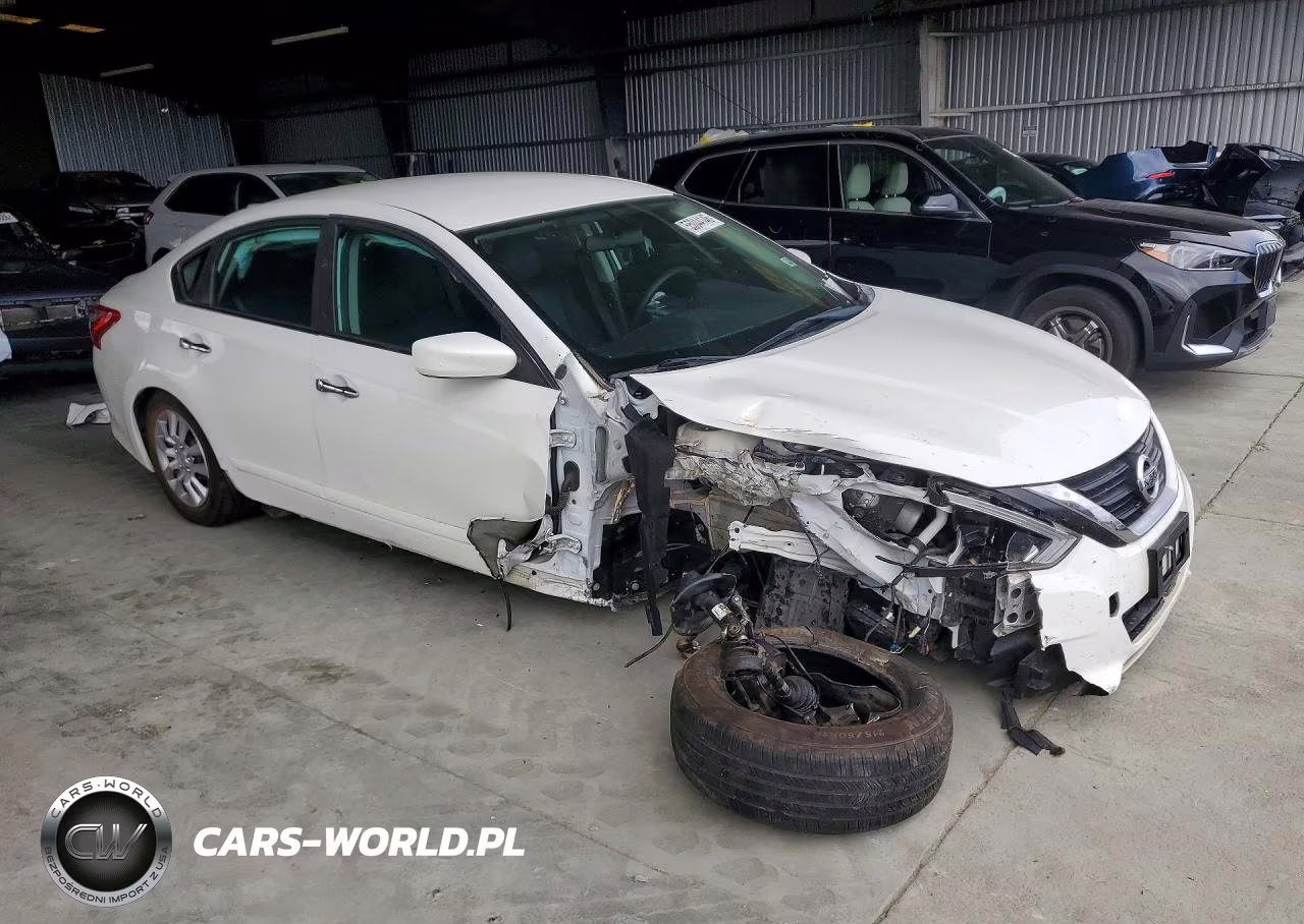 2017 Nissan Altima 2.5 S VIN:1N4AL3AP1HN347463 - 4