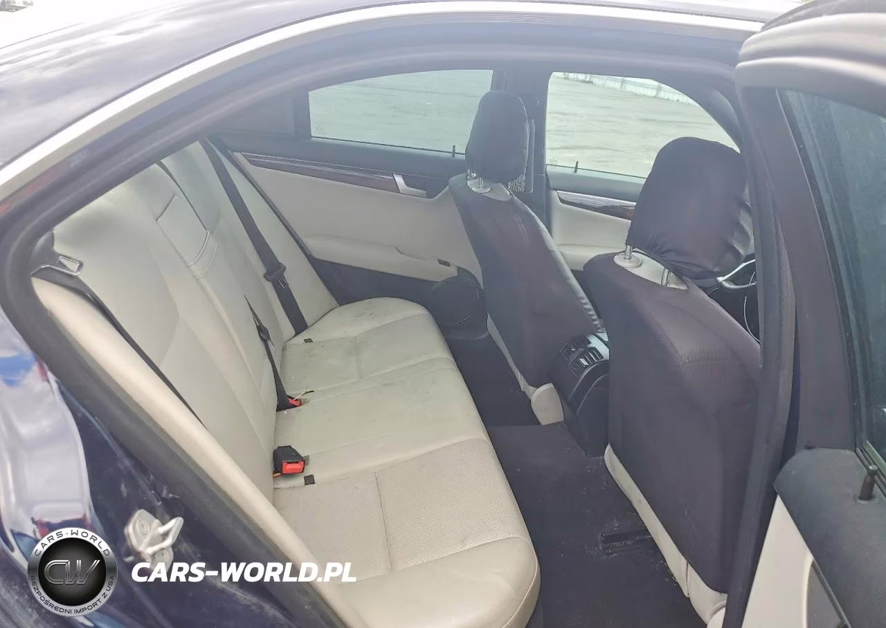 2012 Mercedes-Benz C 250 VIN:WDDGF4HBXCA629764 - 10